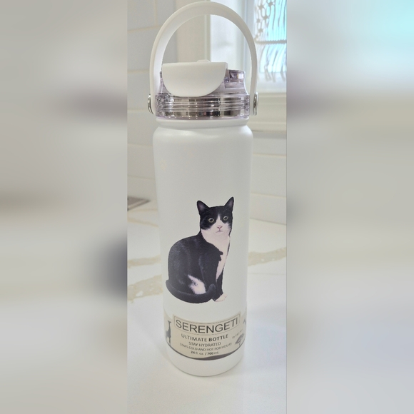 Serengeti Other - Black & White Cat  Serengeti Chocolate Water Bottle
